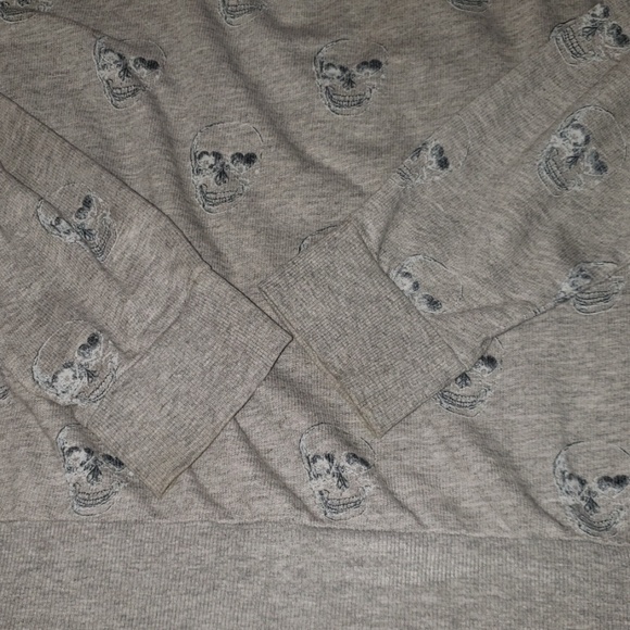 Sweater - Picture 3 of 3